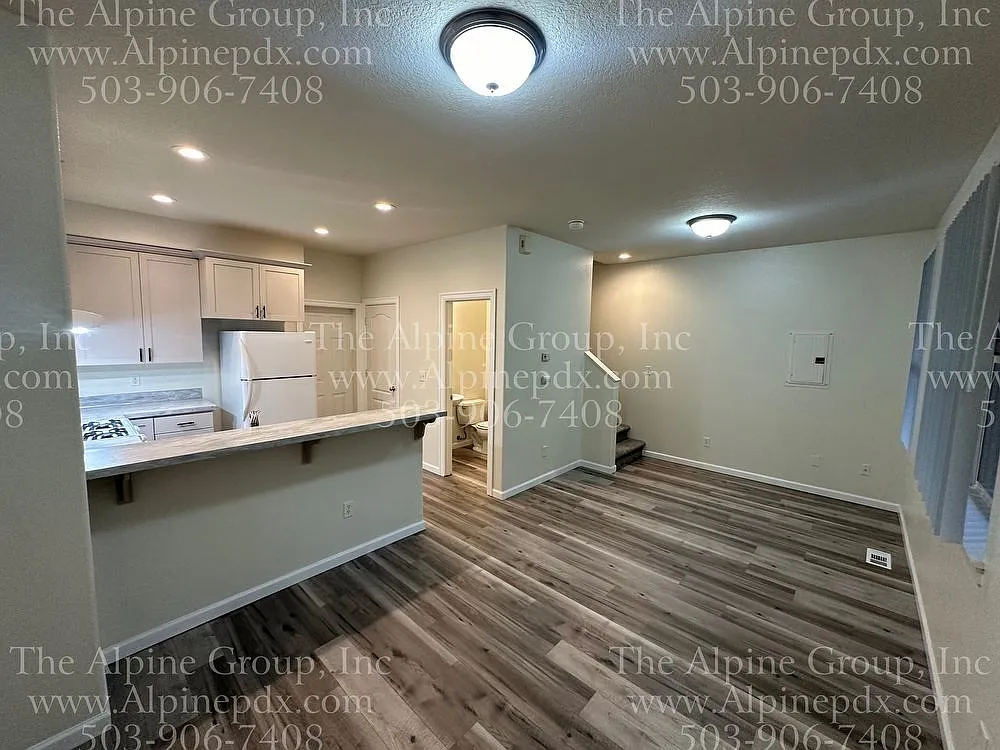 3540 SE 119th Ave APT 04 photo 1