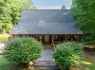 165 Kangaroo Ridge Rd, Byrdstown, TN 38549