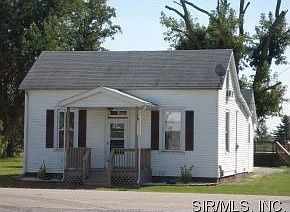 2nd image of 414 E Division St