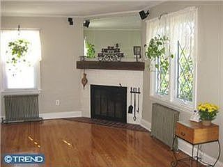 4th image of 1209 Lorrain Ave