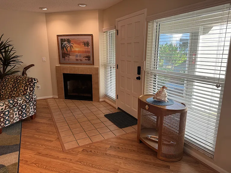 8727 Bardmoor Pl #D-104 — Photo 5