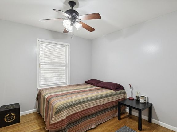 2nd image of 52 Crawford St Floor 2
