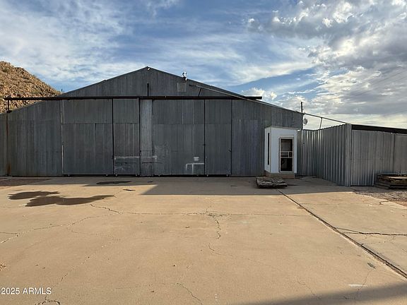 2nd image of 46766 W Penaso Place