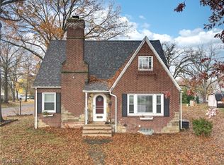 2432 Manchester Rd, Akron, OH 44314