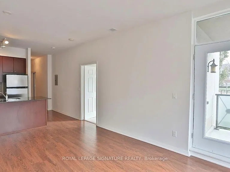 220 Forum Dr #Townhouse 105 — Photo 5