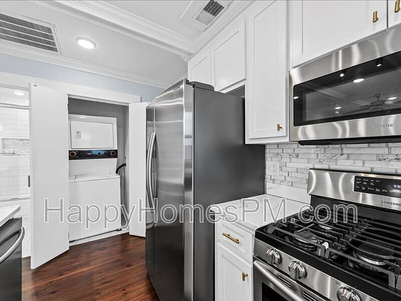 1st image of 52 Congress St