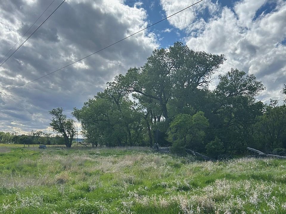 2nd image of 10473 S Plainview Rd