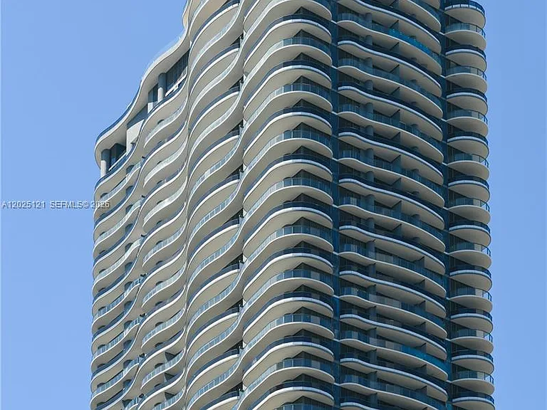 1000 Brickell Plz #4503 — Photo 2