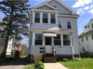 215 Oak Grove Ave, Springfield, MA 01109