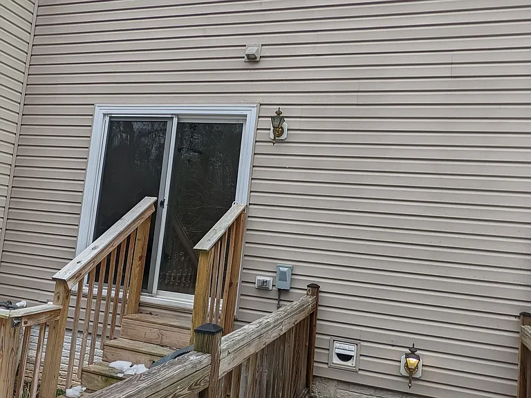 829 Gallows Ct — Photo 34