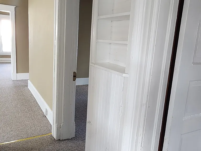 46 Lagrange Ave — Photo 9