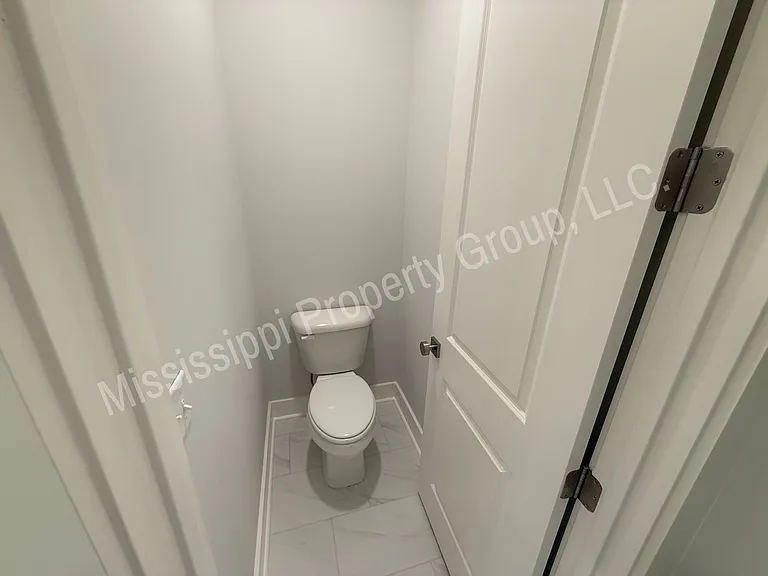 611 Miramar Ln — Photo 14