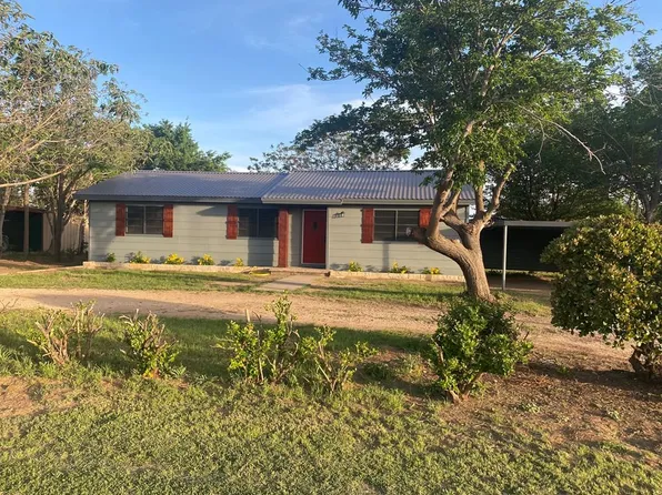 7010 Roberts Dr, Big Spring, TX 79720