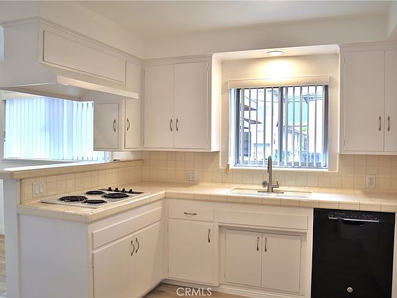 4th image of 809 Fairview Ave APT 7