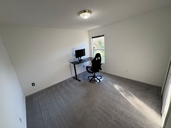 5th image of 9392 Arbor Glen Ln