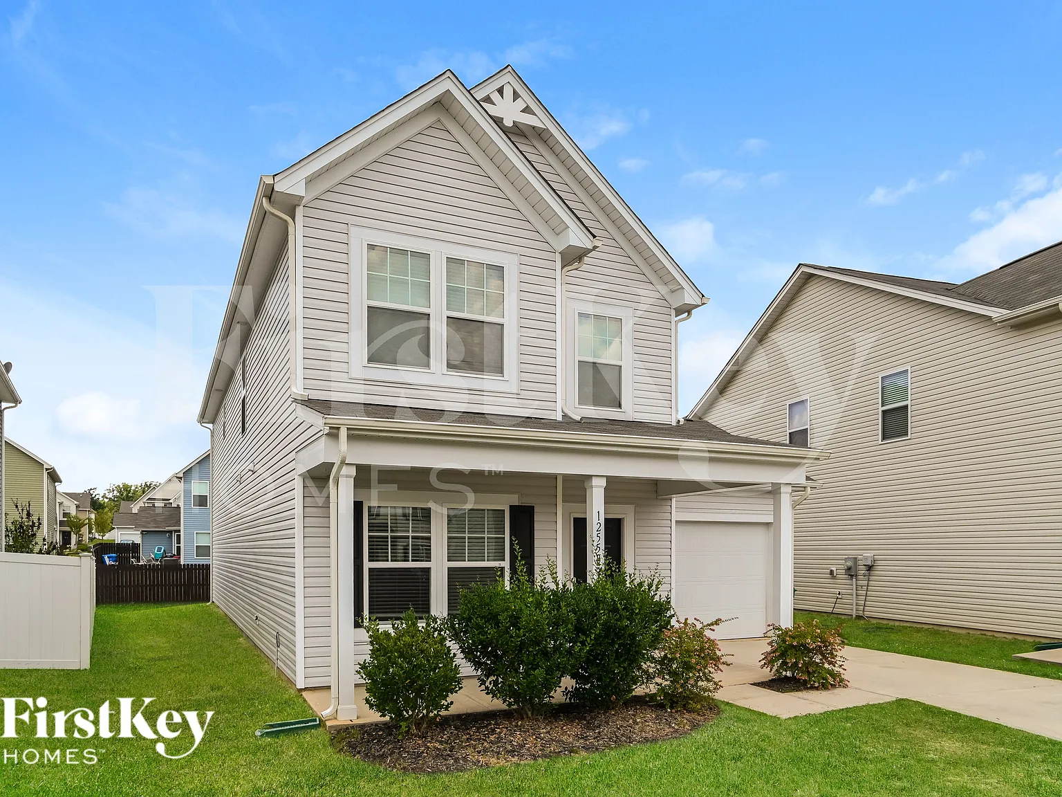 3 bed, 2.5 bath, 2088 sqft, $1,835 — Photo 2
