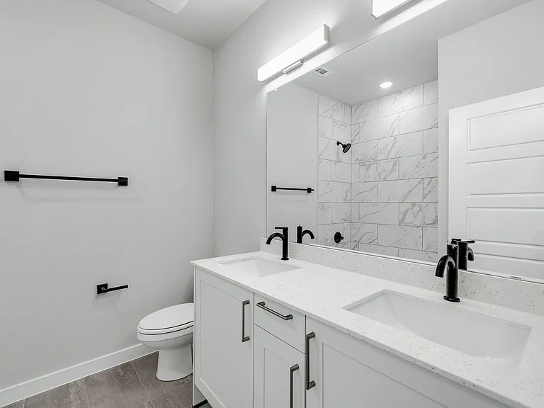 6600-6602 Florence Dr — Photo 10