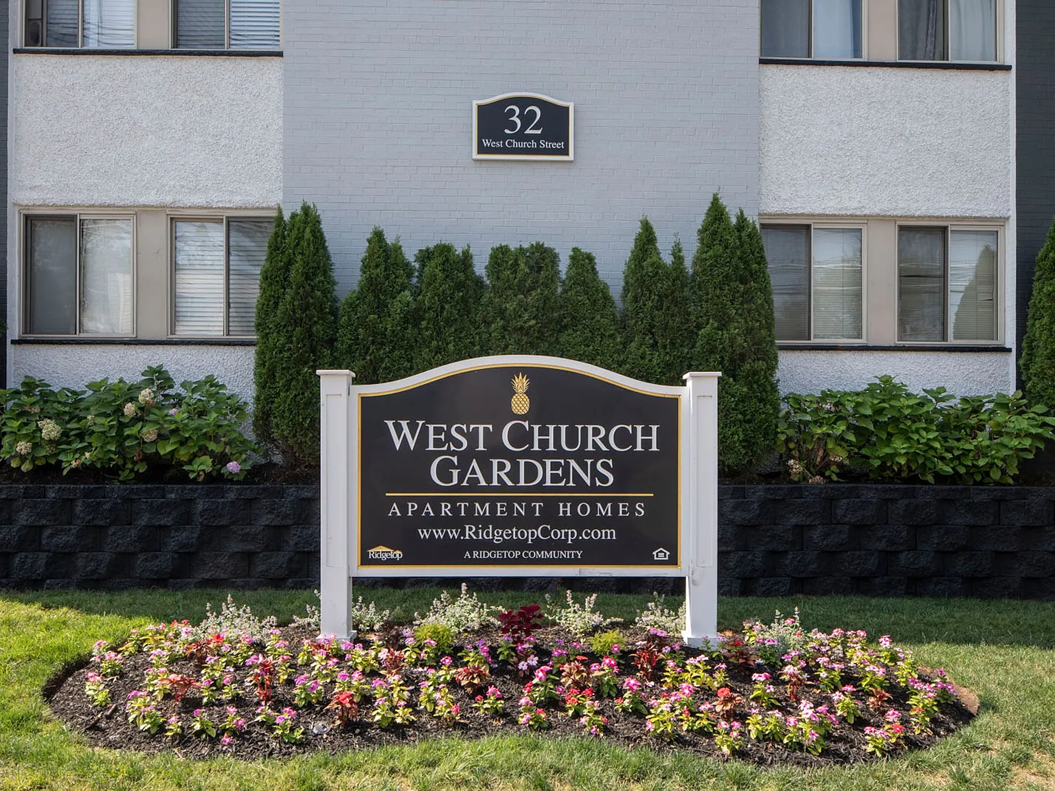 West Church Gardens: Virtual Directory, Cat & Dog Friendly, and Custom Closets — Photo 2