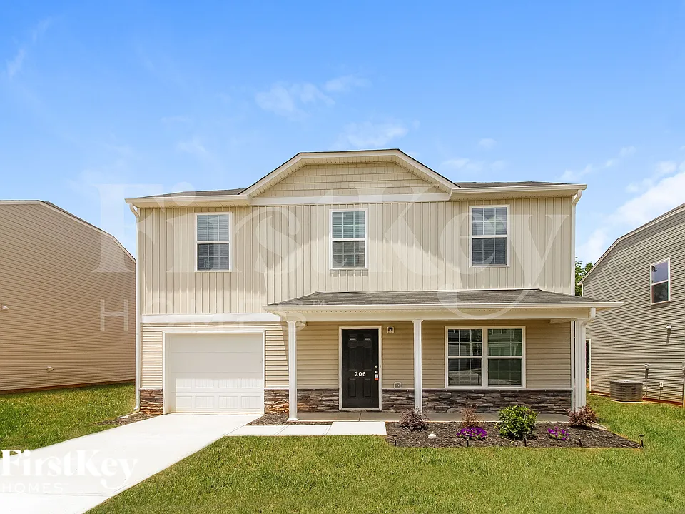 206 Glenoaks Dr