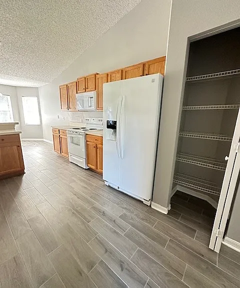 102 Pritchard Dr — Photo 5