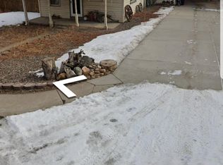 5884 Secrest Dr, Arvada, CO 80003