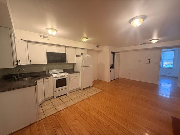 2nd image of 616 S 2nd St #3F