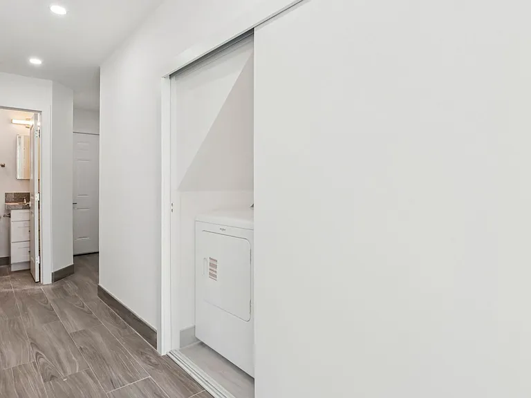 738 S Orange Ave — Photo 21