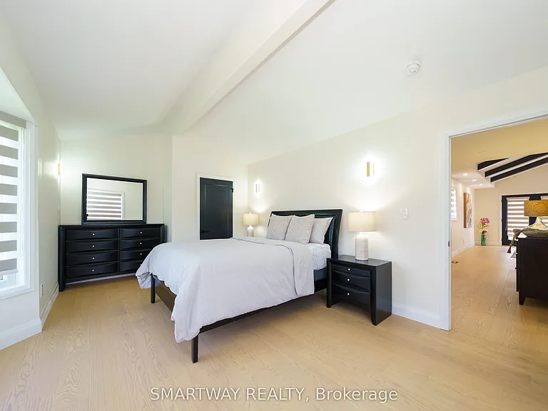107 Campbell Cres — Photo 26