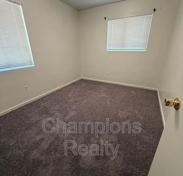 1508 Bowie Ave #B — Photo 2