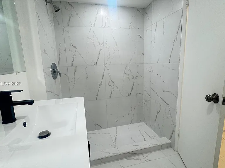 18151 NE 31st Ct #707 — Photo 22