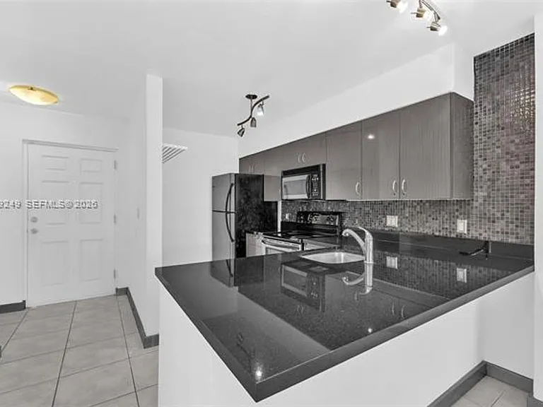 777 NE 62nd St #C508 — Photo 9