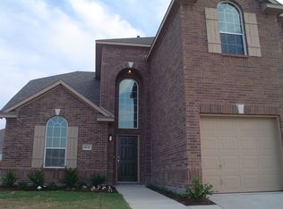 8132 Rock Elm Rd, Fort Worth, TX 76131