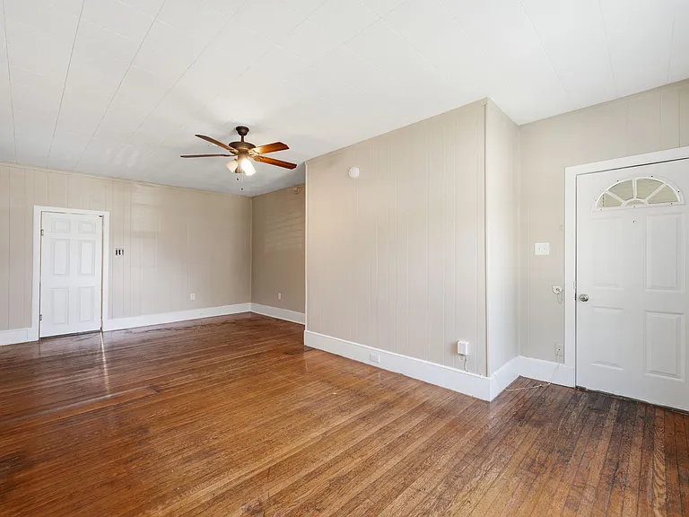 543 Avant Ave — Photo 12