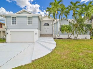 17611 Boat Club Dr, Fort Myers, FL 33908