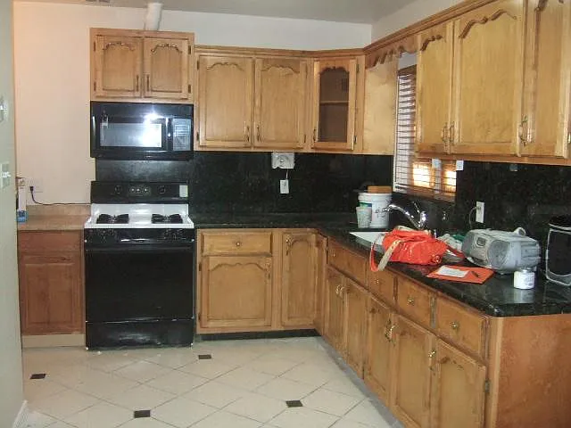 817 W Indianola Ave — Photo 6