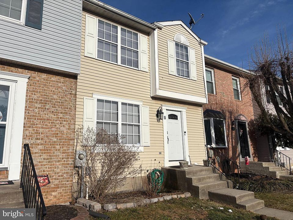 1st image of 11 Offspring Ct