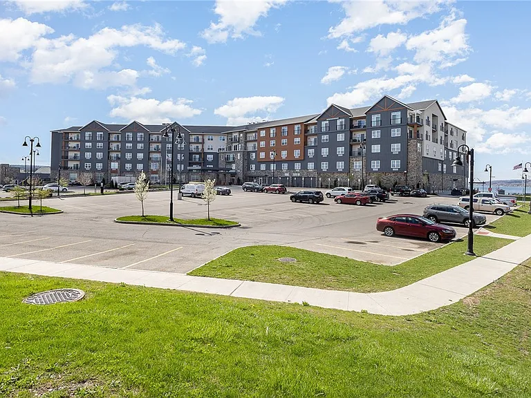 205 Lakeshore Dr #403 — Photo 6