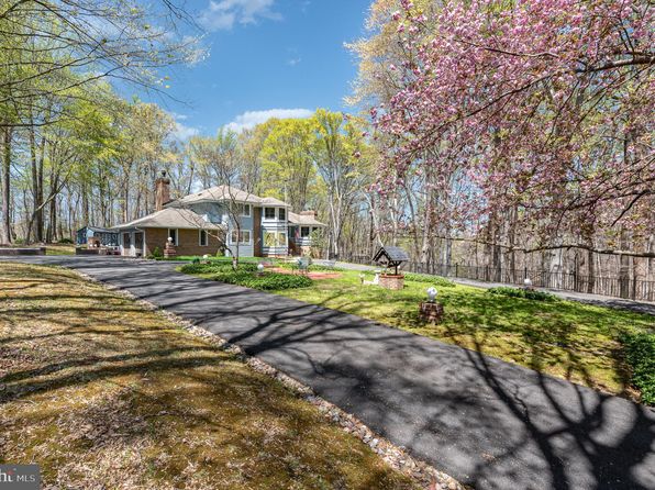 8971 Furrow Ave, Ellicott City, MD 21042