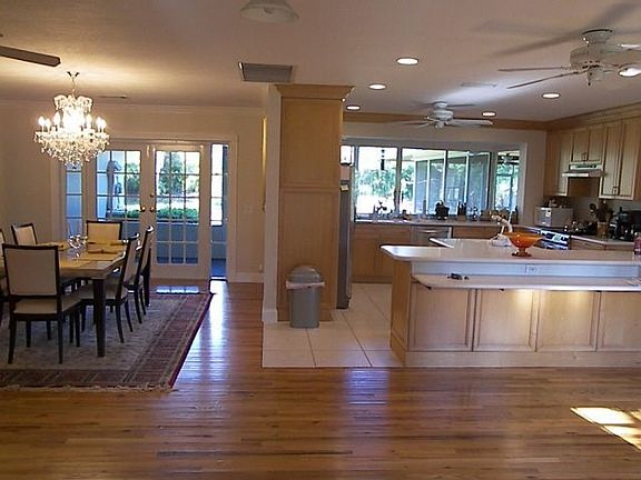 Kitchen/Dinning Area