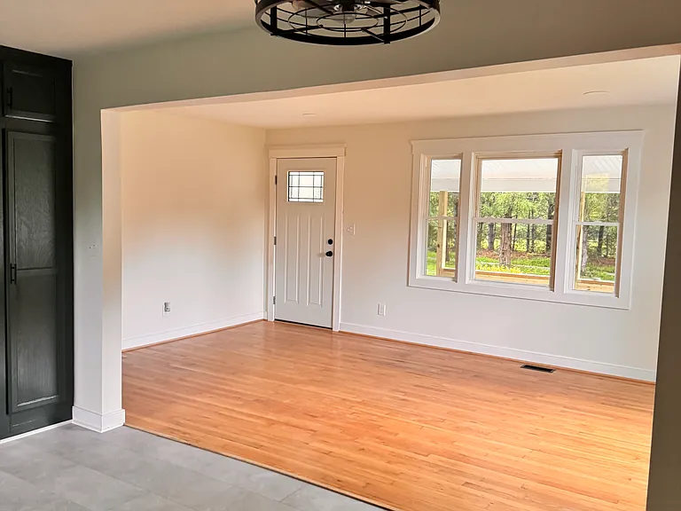 4767 Green Creek Rd — Photo 4