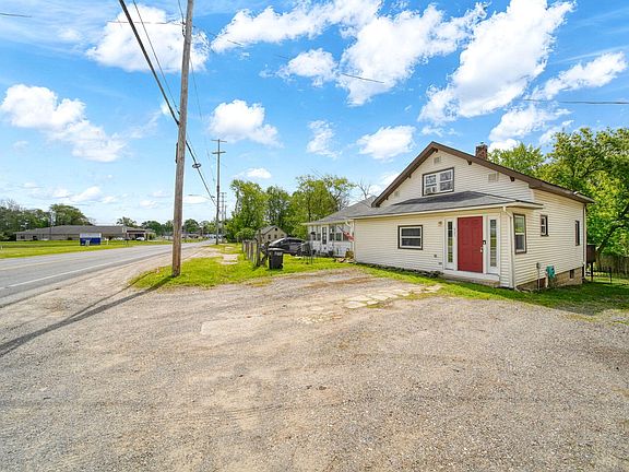 2nd image of 407 Hinckley Blvd