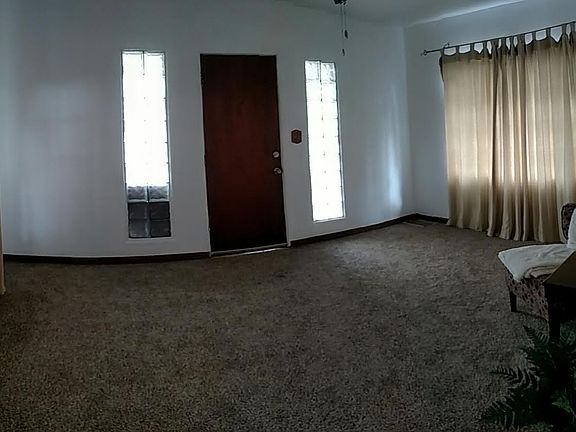 2nd image of 319 Park Ln