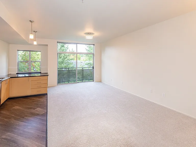 Saffron Apartments — Photo 20