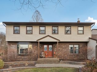 7 Welsh Ct, Wayne Twp., NJ 07470