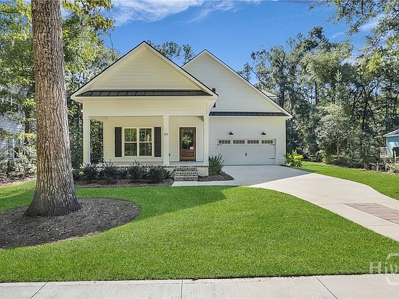 2nd image of 373 Ridgewood Park Drive S