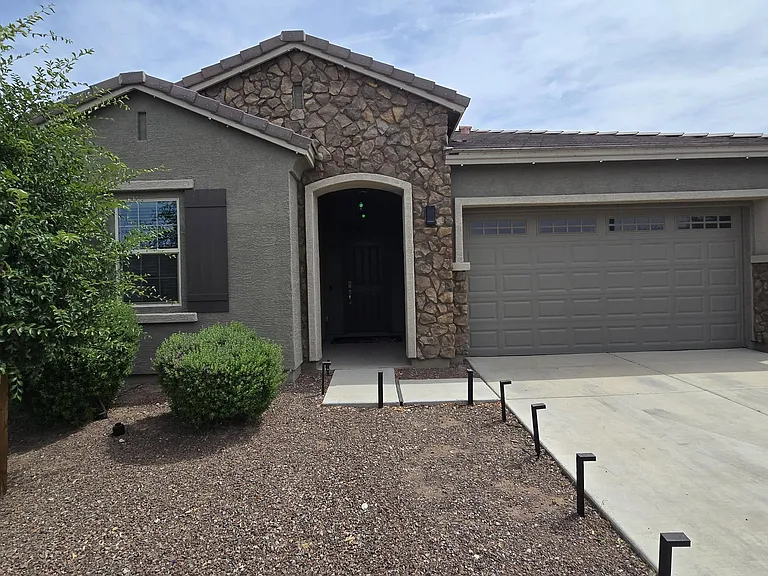 18351 W Mercer Ln — Photo 49
