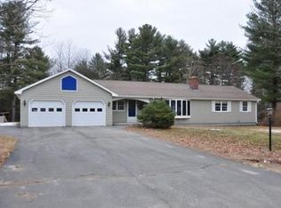 14 Country Charm Rd, Cumberland, ME 04021