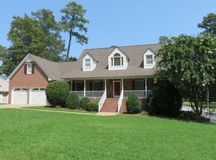 530 Rapids St, Roanoke Rapids, NC 27870