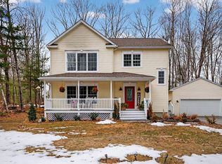 44 Stone Brooke Drive, Mechanic Falls, ME 04256