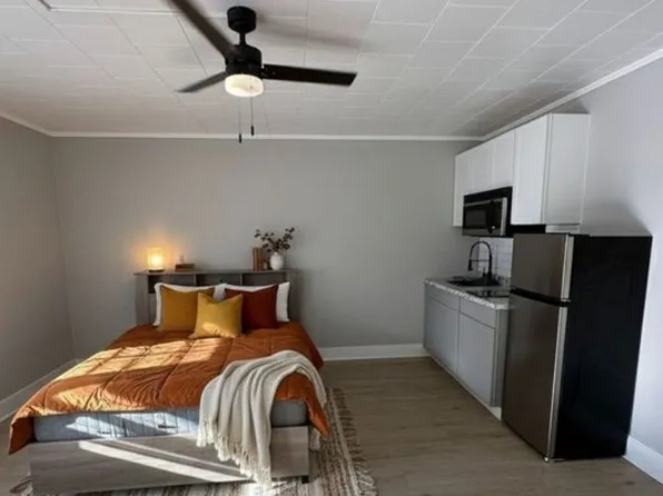 Blue Ridge- Franklin Apartments, 3108 Georgia Rd #103, Franklin, NC 28734